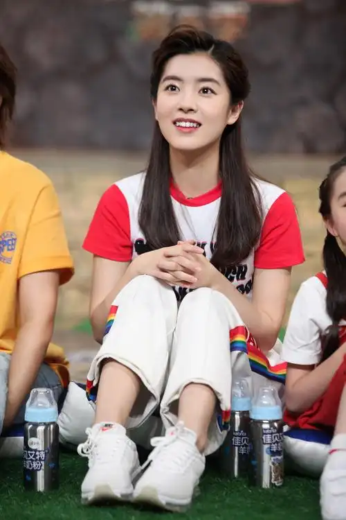 董馨疯狂的麦咭综艺首秀助攻f4闯关答题