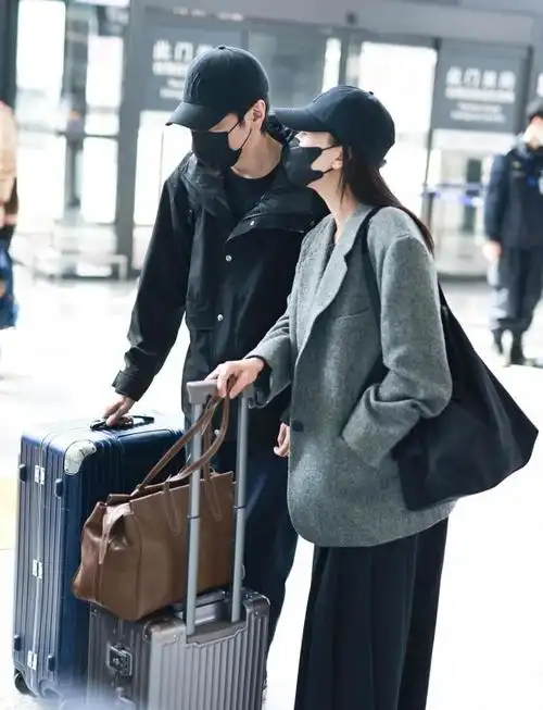 高圆圆赵又廷机场合体结婚十年恩爱如初_新闻频道_中华网