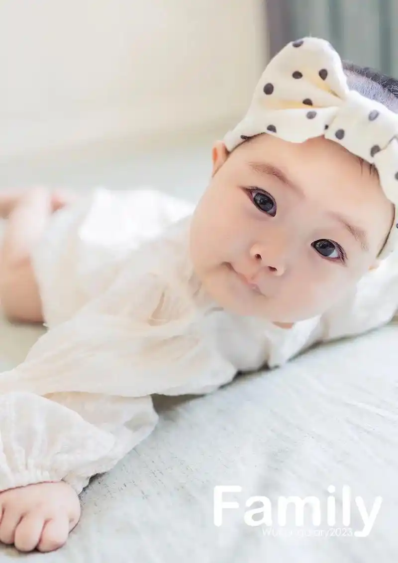 甜心教主大眼萌妹,可爱到爆呀!|百天照.救命98她真的好可爱 - 抖音