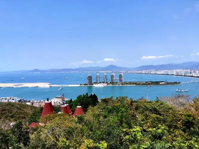 三亚鹿回头风景区