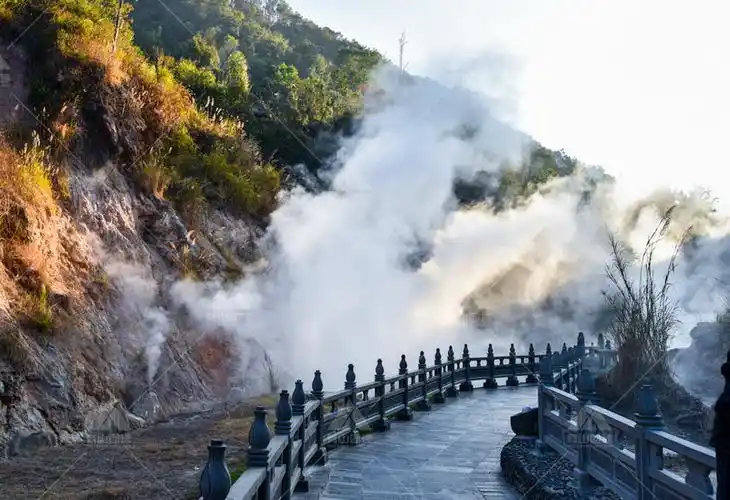 腾冲火山热海_3