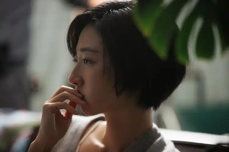 《王 love, lord》发布 桂纶镁助阵mv演出独角戏 林宥嘉鼓励歌迷"以爱