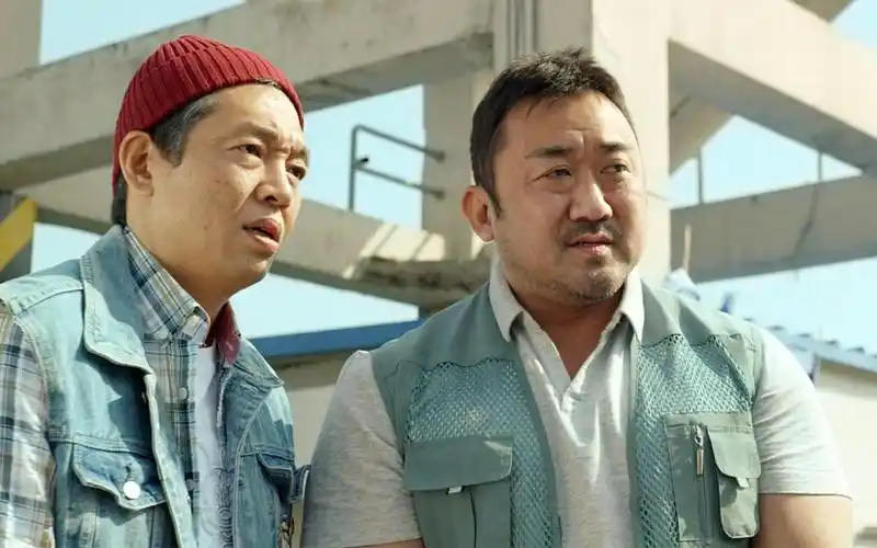 愤怒的黄牛神马东锡和宋智孝主演的犯罪电影金盆洗手的黑老大神马东锡