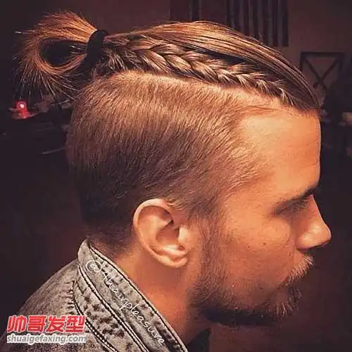 十款性感好看的男士长头发造型 男人长发发型(4)-男生长发-帅哥发型网