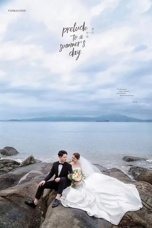 厦门旅拍婚纱照这组大气优雅的海边礁石婚纱照美爆了