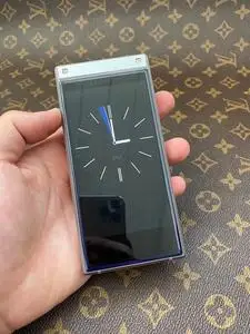 三星w2019 国行正品心系天下翻盖智能全网通双卡双待手机