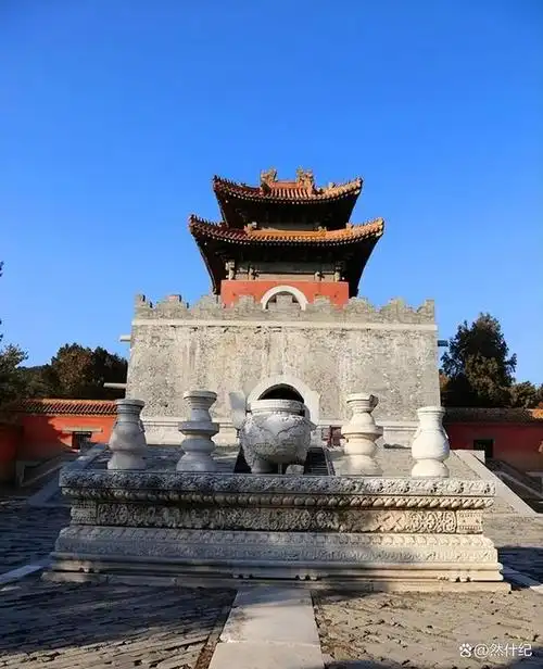 清东陵慈禧陵丨用4592两黄金装饰到底多奢华