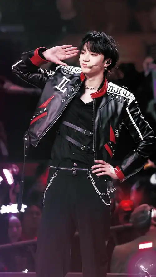 每月18都是属于你的舞台纪念日@时代少年团-刘耀文#刘耀文电影第二十