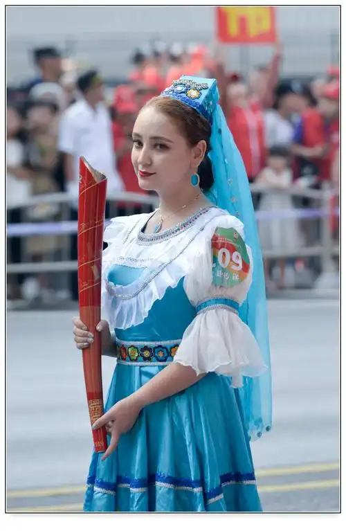 第109棒火炬手:28岁塔塔尔族姑娘古丽格娜.肖开提