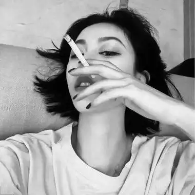 女生头像霸气超拽高冷黑白高清 霸气头像图片大全 -【爱个性】