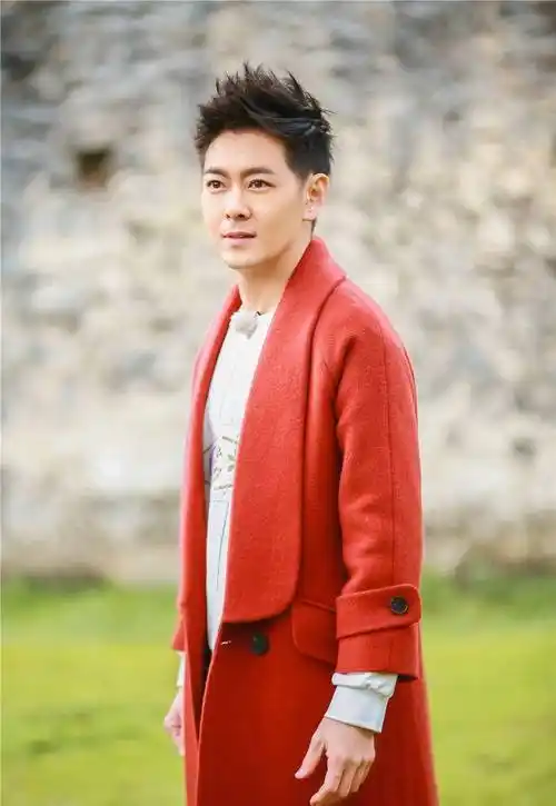 46岁的不老男神,林志颖出道28年分享美照,2个亮点是否注意到