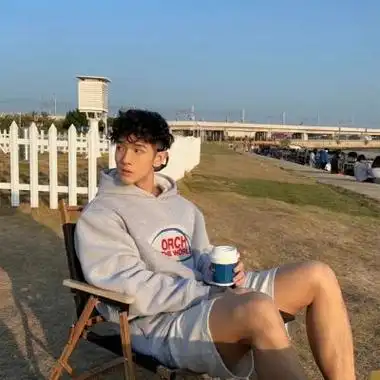 帅到炸裂很好看的又很精致帅哥头像 成熟稳重又很帅气魅力男头大_男生