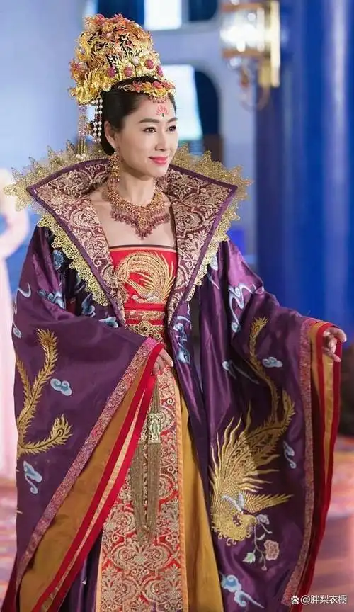 宫廷剧看着有意思,记忆最深刻的应当是属tvb的《宫心计》,不论是演员