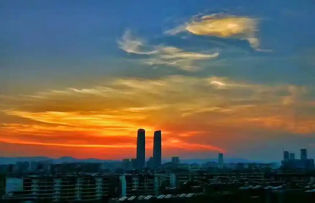 我们云南,彩云之南,彩云的故乡,多姿多彩的云美不胜收#捕捉身 - 抖音