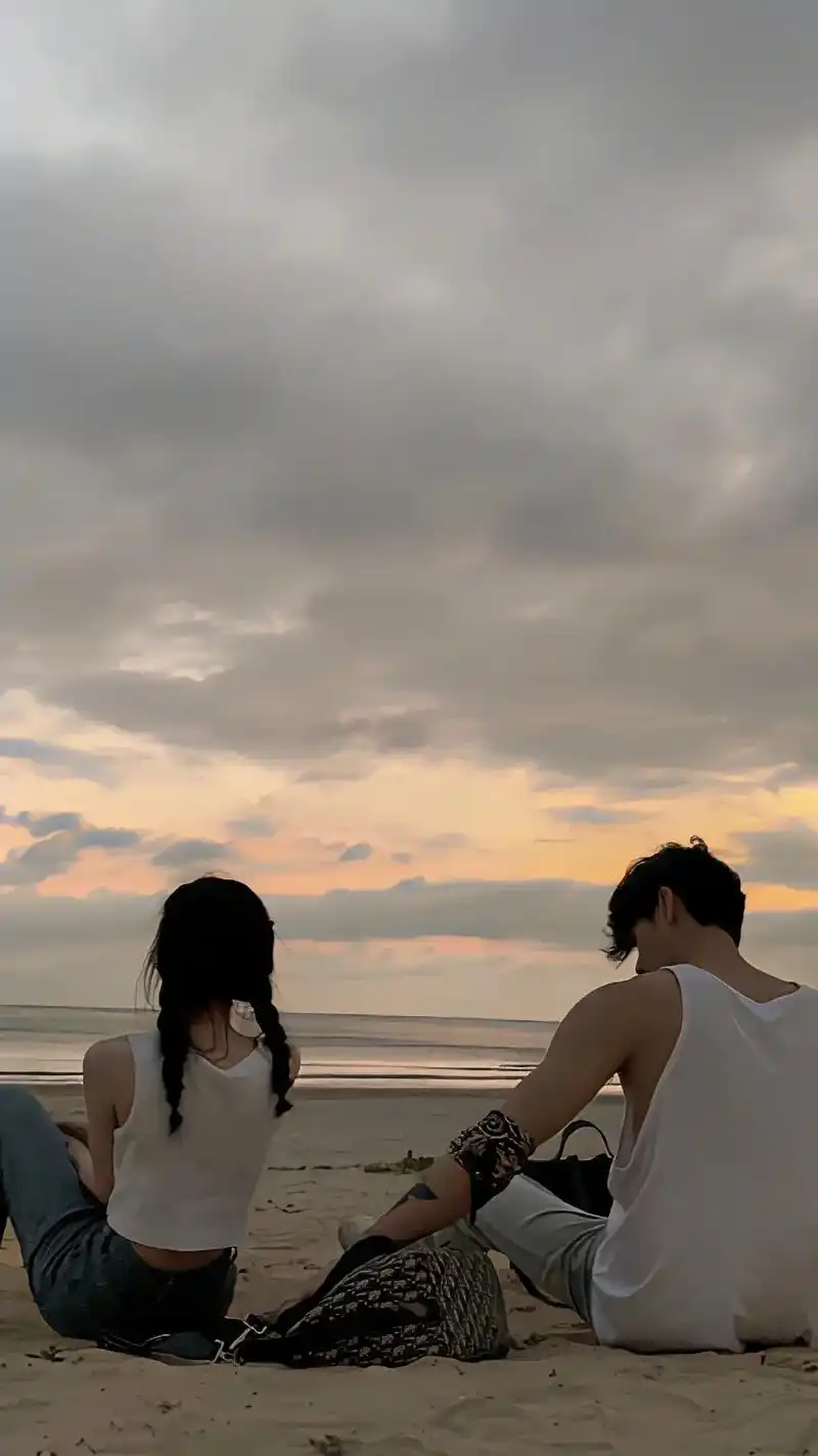 等日落西山,等春去冬来,等尘埃落定.#背景图 #情侣#唯美背 - 抖音