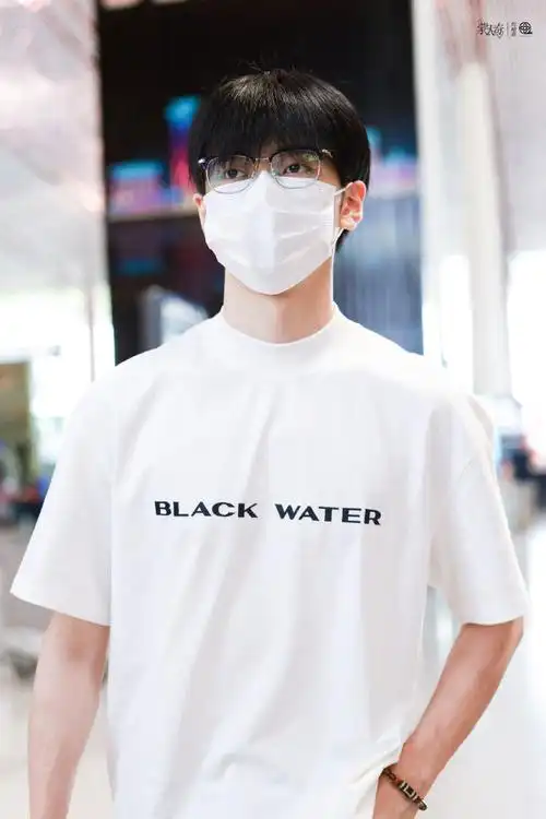 焉栩嘉超话90#青年演员焉栩嘉#    噔噔噔噔09  可爱大王驾到05