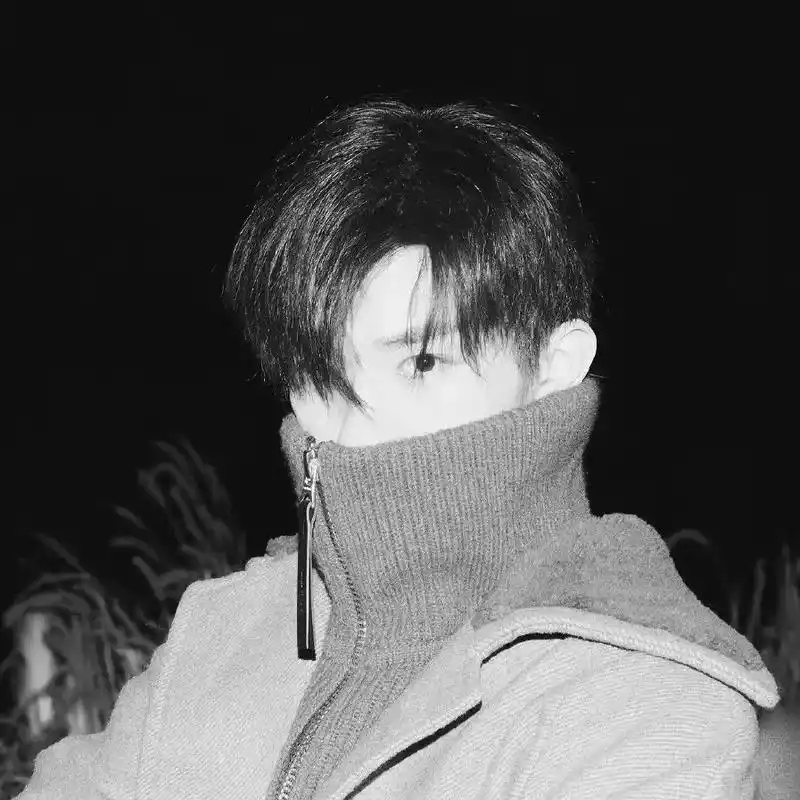 黑白系 #眼神杀 #易烊千玺 #易烊千玺头像 #易烊千玺杂 - 抖音