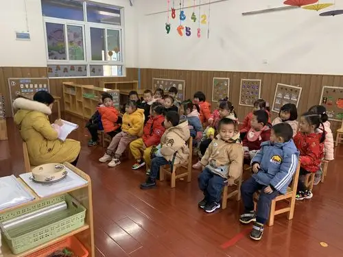 果园镇中心幼儿园浔龙河分园中班家长教师进课堂