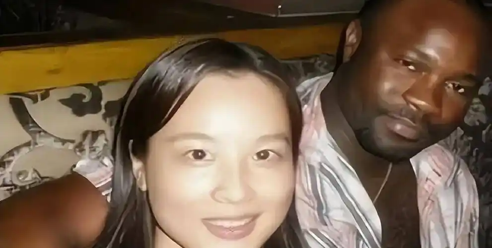 嫁到非洲的中国姑娘,入赘到中国的非洲姑爷,为何待遇却完全不同_陈怡