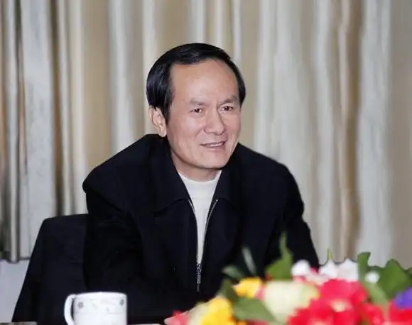 陈强在池州火车站站前区调研时强调