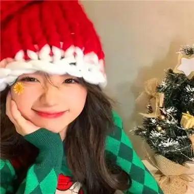 戴帽子气质优雅女生真人头像图片