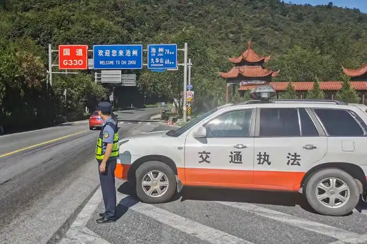 上客运畅通有序,近期以来,黄山市交通运输综合行政执法支队直属四大队