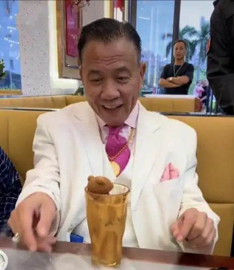 揭秘18位港星鲜为人知的原名元彪本名藏得深谢贤的原名很好听