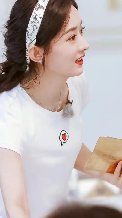 赵丽颖甜美可爱高清手机壁纸