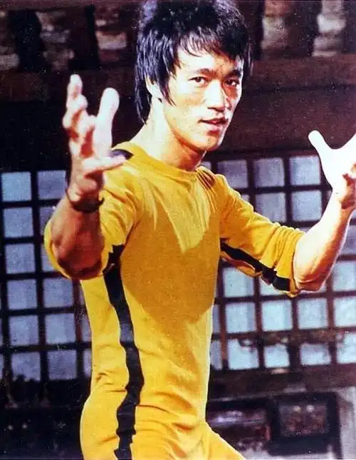 李小龙图片武术爱好者们崇拜怀念的李小龙