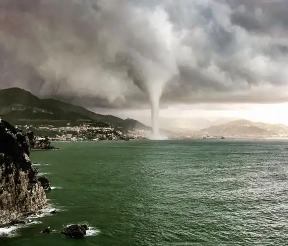 龙卷风是怎么形成的?为什么中国很少见?