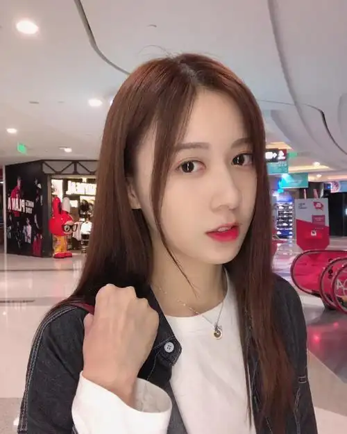 snh48成员名单介绍林洛洛