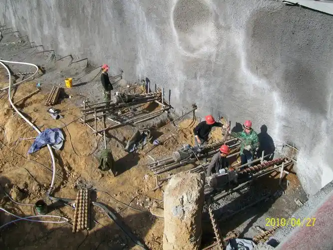 含水砂土基坑预应力锚索施工技术,2005 某工程9.