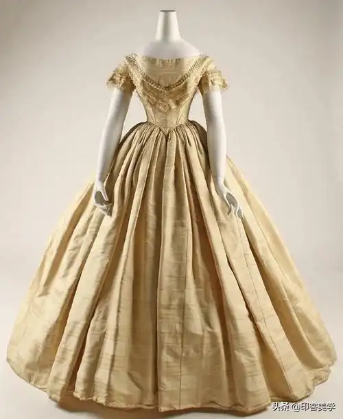 欧洲贵族富太太的服饰规则,又是尔等平民没有的烦恼呀|礼服|衬裙|内衣