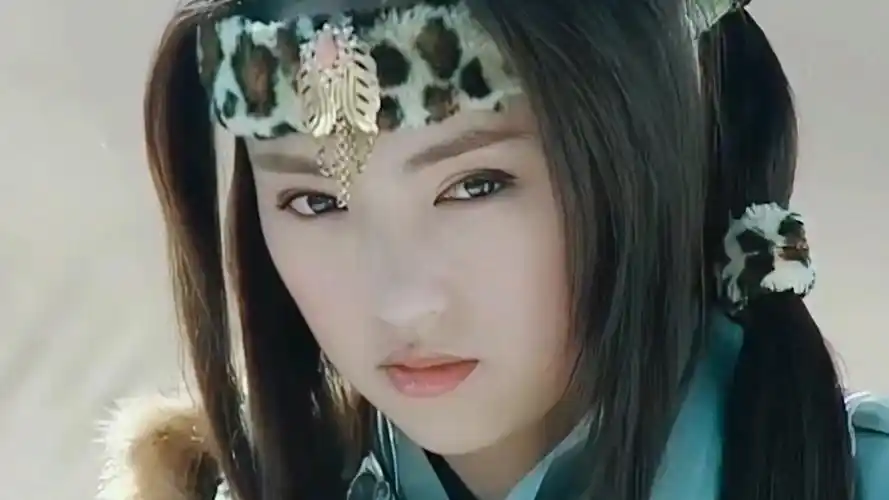 董璇二十年前的妆造,放现在依旧是古装天花板