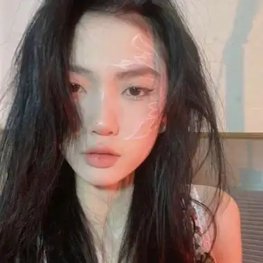 适合当网恋发的照片女生头像图片