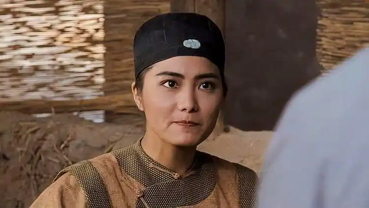 一刀倾城:功夫女星杨丽菁女扮男装也是英气逼人啊