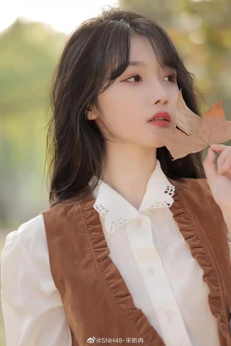 宋昕冉焦糖色写真