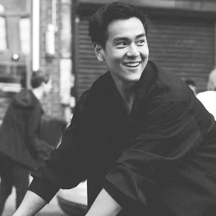 彭于晏超可爱头像