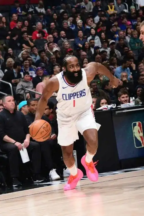 只打顺风球哈登1顽疾4年都没改快船恐走火箭篮网费城老路