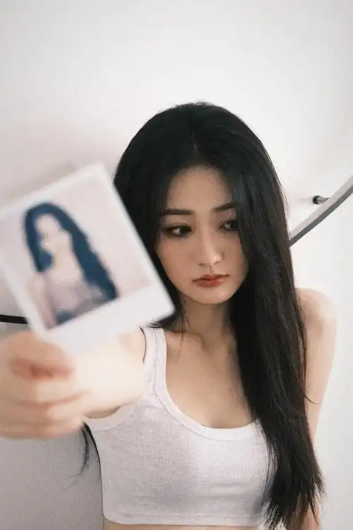 徐璐超话一组@徐璐lulu『沈丹青』期间的库存#徐璐披荆斩棘的大小姐