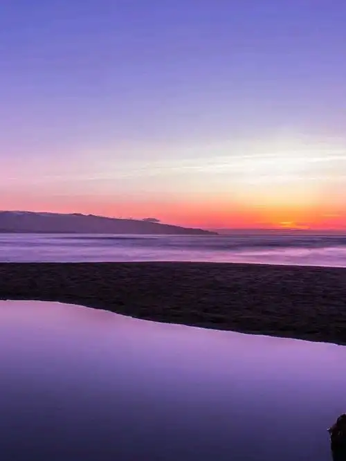 一组干净的风景壁纸