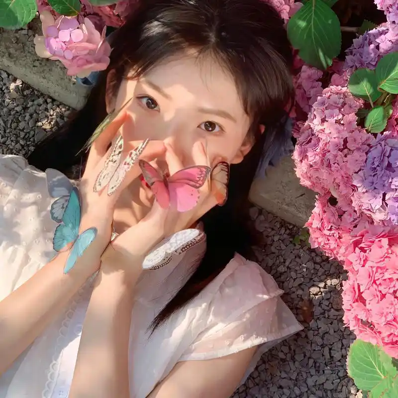 初夏的快乐女头像