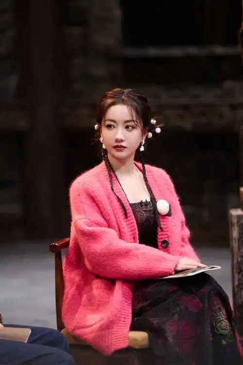 杨蓉超话「蓉一麦」#大侦探#蓉一麦@杨蓉的特派记录员,分享一组高清