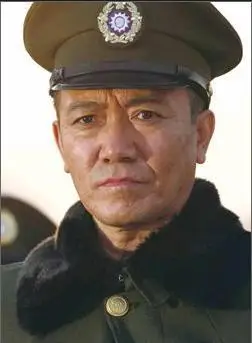 李幼斌塑造的亦正亦邪,骁勇善战,不按常理出牌的八路军将领的硬汉形象