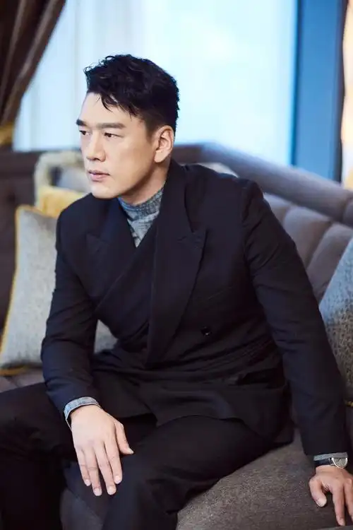 王耀庆绅士品格帅气写真图片89