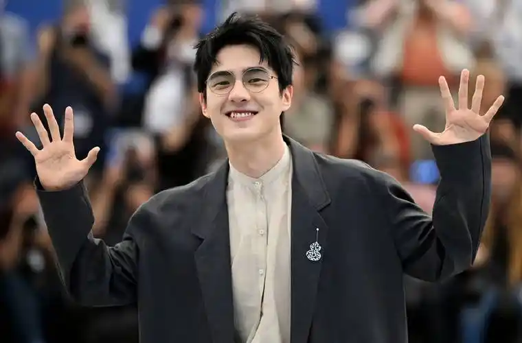 《燃冬》掉的口碑,又被他拾了起来,有一种帅叫刘昊然_电影_少年_明星