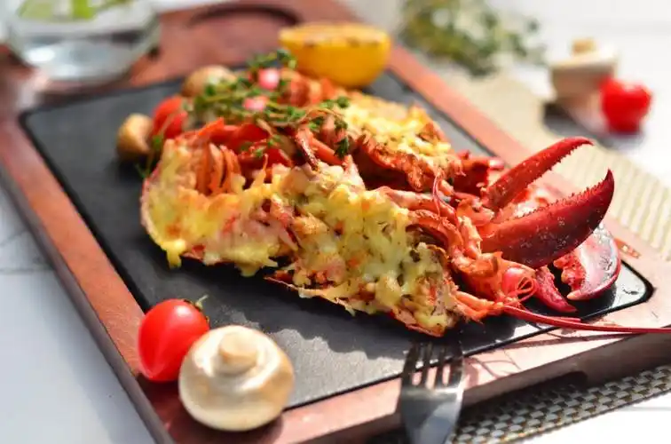 芝士焗波士顿龙虾