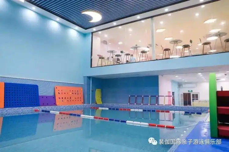 网红亲子游泳馆终于来佛山啦超抵课程限时抢神秘大礼等你领