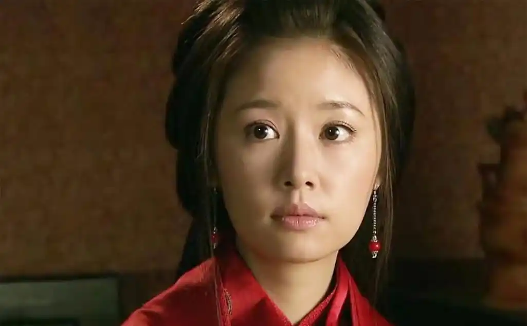 孙尚香嫁给刘备三年,难怪没有生下孩子,你看诸葛亮在暗示什么?