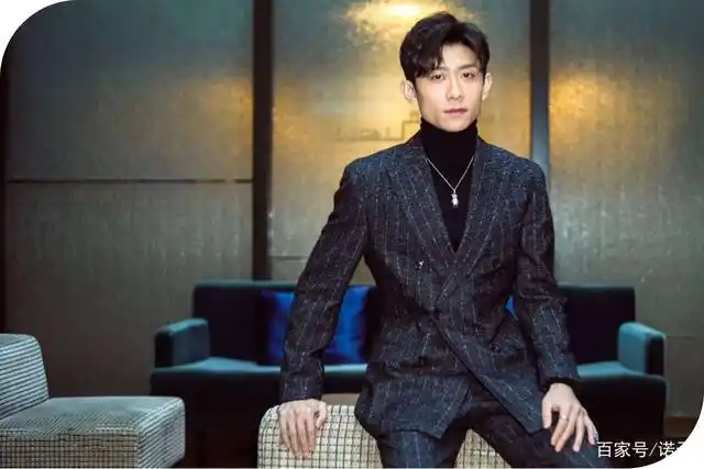 1992年5月5日出生于北京市西城区,毕业于北京电影学院,中国内地男演员